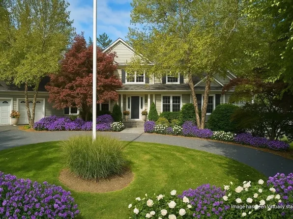813 East St, Lenox, MA 01240