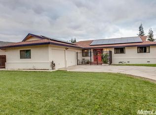 226 Center St, Waterford, CA 95386