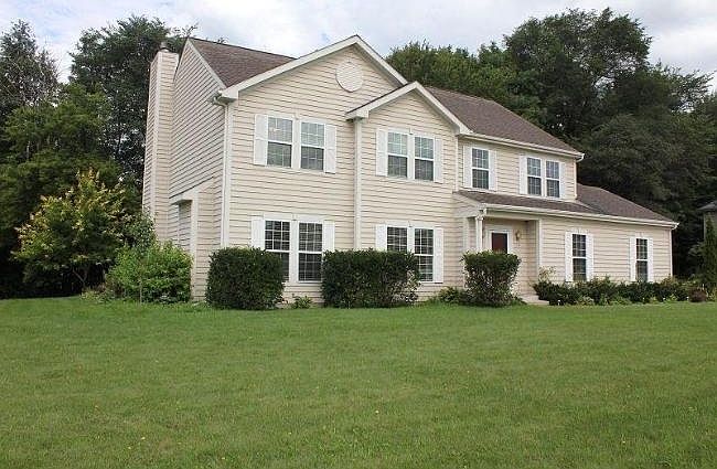 1st image of 456 River Bluff Cir