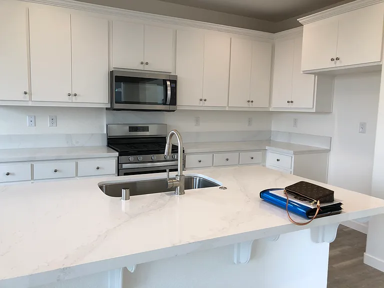 4061 Gloster Way — Photo 9