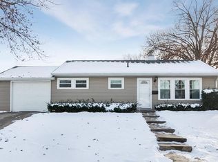 415 Linwood St SW, Cedar Rapids, IA 52404