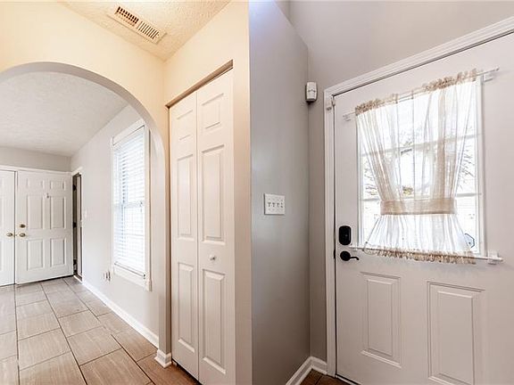 2nd image of 105 Viareggio Way