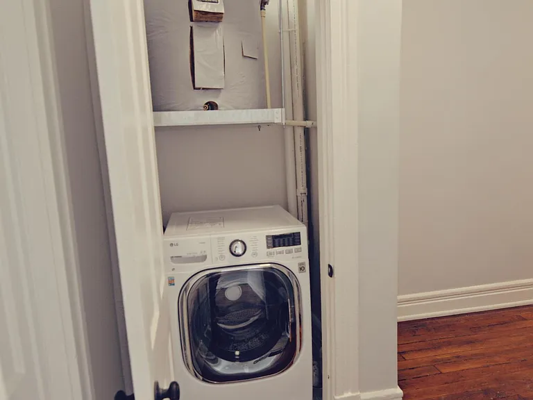 30 W Court St #302 — Photo 10