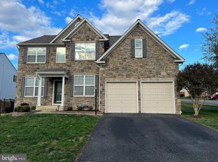 16100 Mountain Eagle Ct, Woodbridge, VA 22191