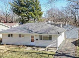 31 Norwood Dr, Normal, IL 61761