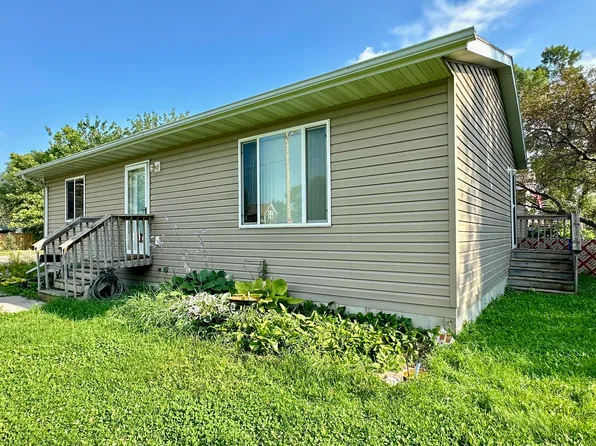 319 N 2nd St, Aberdeen, SD 57401