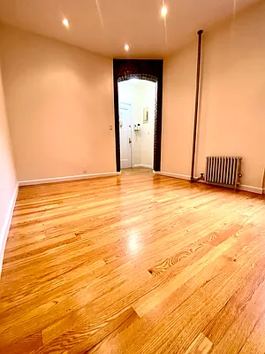 Rented by City & Suburban | media 7