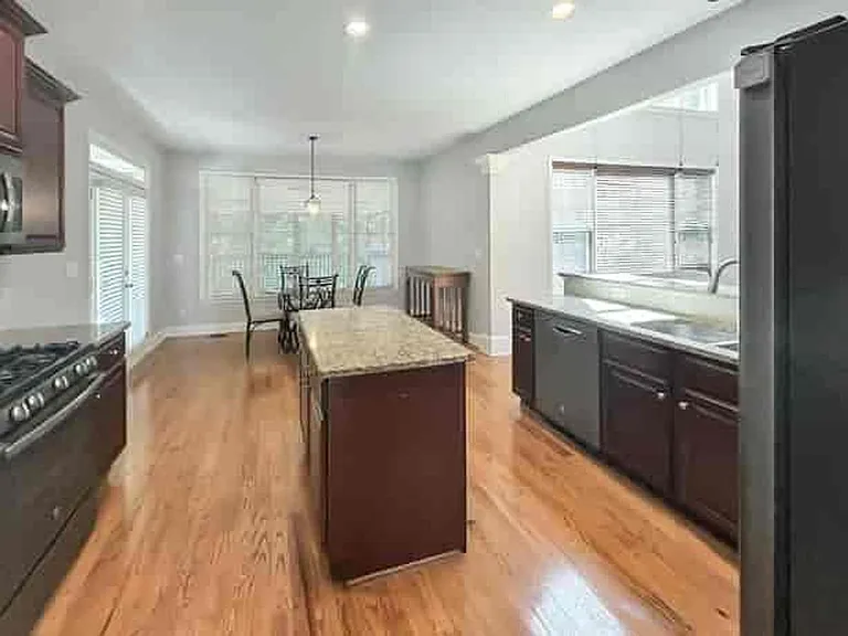 4918 Shallow Creek Trl NE — Photo 13