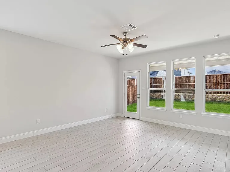 Family Room - Alternate View