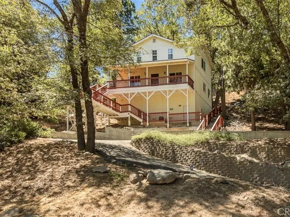 24071 Fern Glen Ln, Crestline, CA 92325
