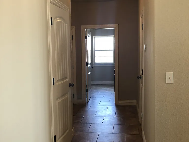 122 Millstone Ct — Photo 38