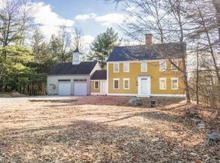 42 Champeaux Rd, Brimfield, MA 01010