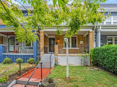 28 Sherman Cir NW, Washington, DC, 20011