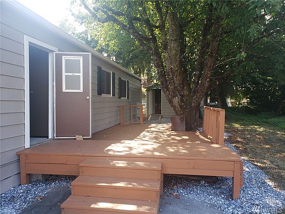 2nd image of 4248 A St SE #332