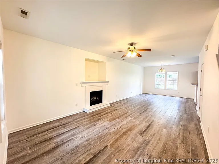 758 Blue Bird Dr — Photo 3