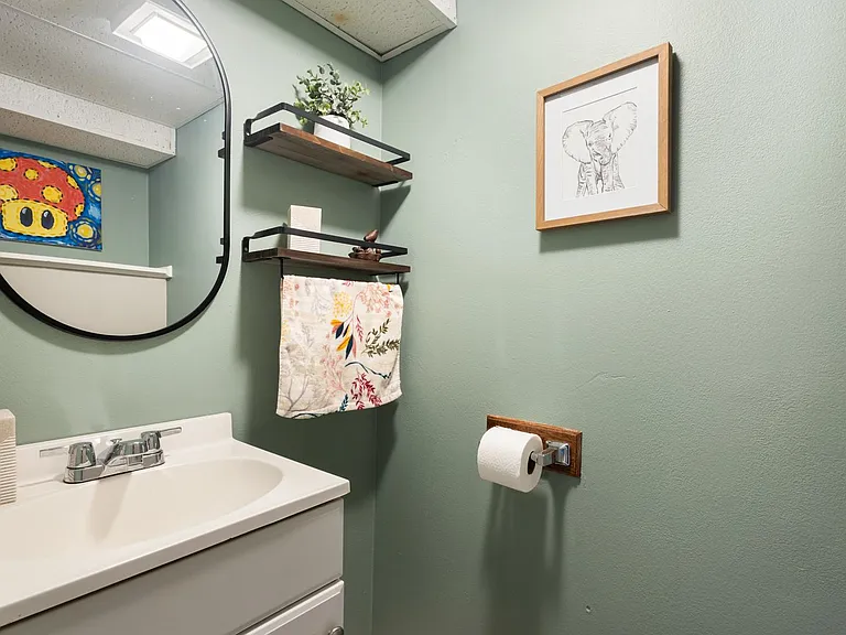3556 Queen Anne Way #1 — Photo 20