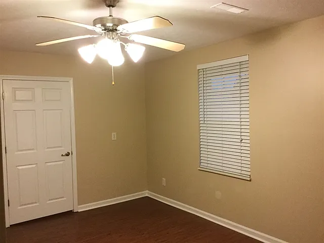 1832 Silver Cloud Ln — Photo 15
