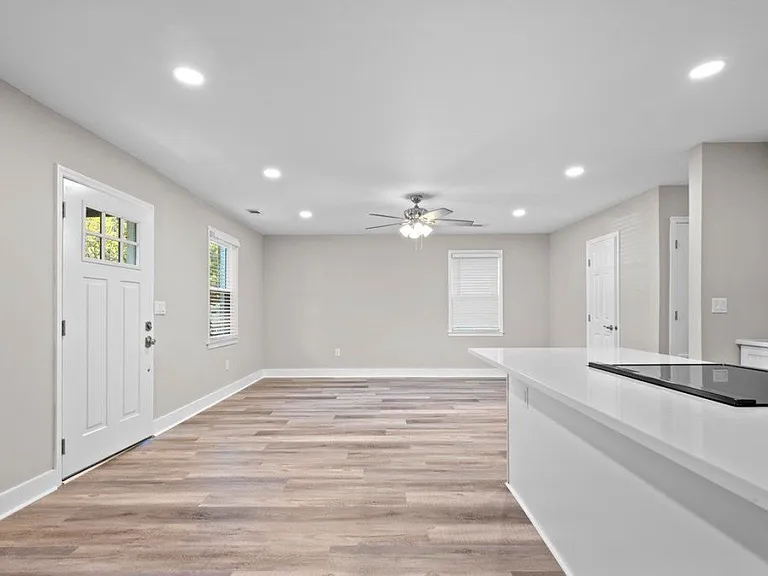 1115 S Shadow Dr — Photo 6