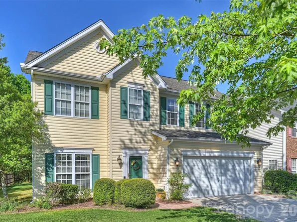 1830 Chinchester Ln, Charlotte, NC 28270