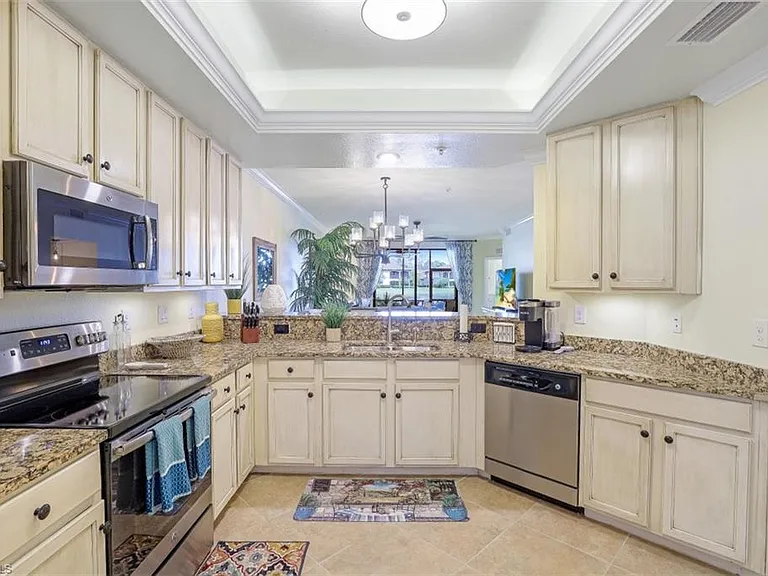 9533 Avellino Way #2916 — Photo 9