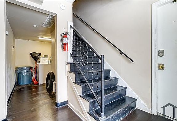 4th image of 2619 Chesterfield Ct #3