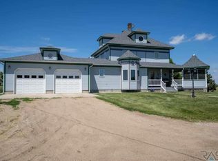 38341 254th St, Plankinton, SD 57368