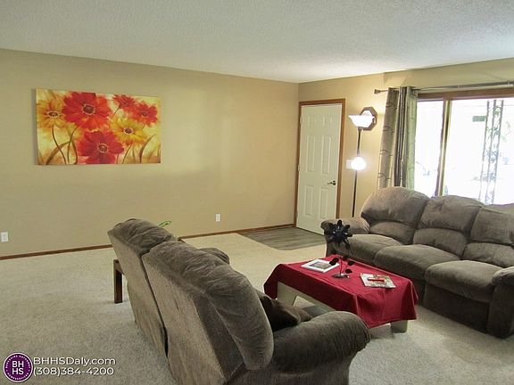 5th image of 2404 N Hancock Ave