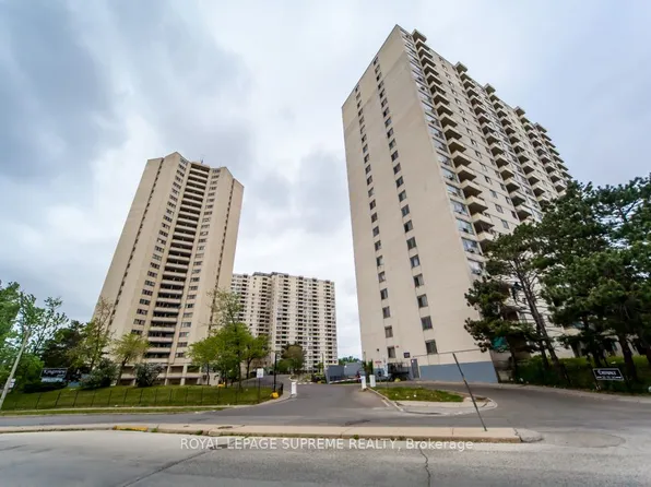 330 Dixon Rd #2101, Toronto, ON M9R 1S9