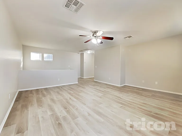 15204 N El Frio Ct — Photo 14