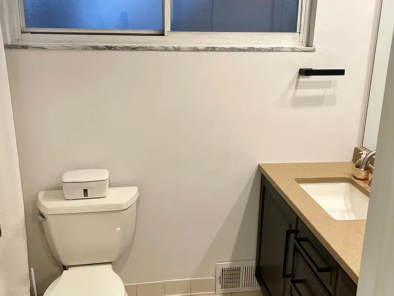 1146 Duffield St — Photo 13