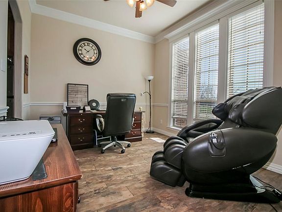 4th image of 12517 Buelter Ct