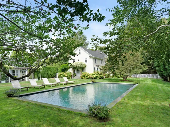 64 Upper 7 Ponds Rd, Water Mill, NY 11976