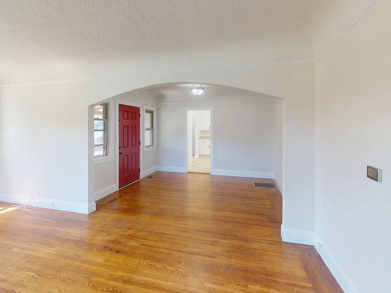 1600 D St — Photo 12
