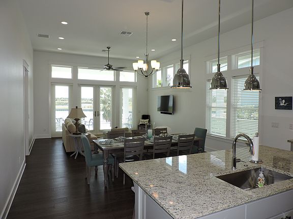 5th image of 123 Reserve Ln