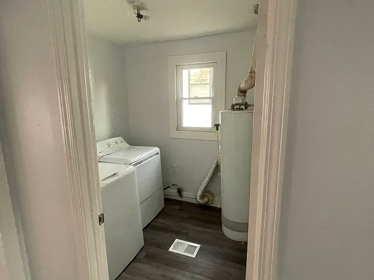 3225 Gifford St — Photo 11