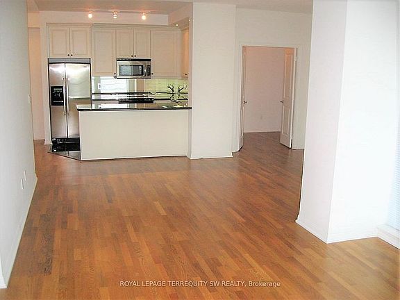 4th image of 600 Fleet St #1520
