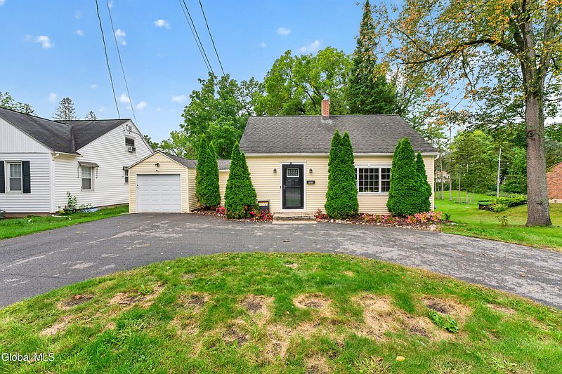 3rd image of 287 Vley Road