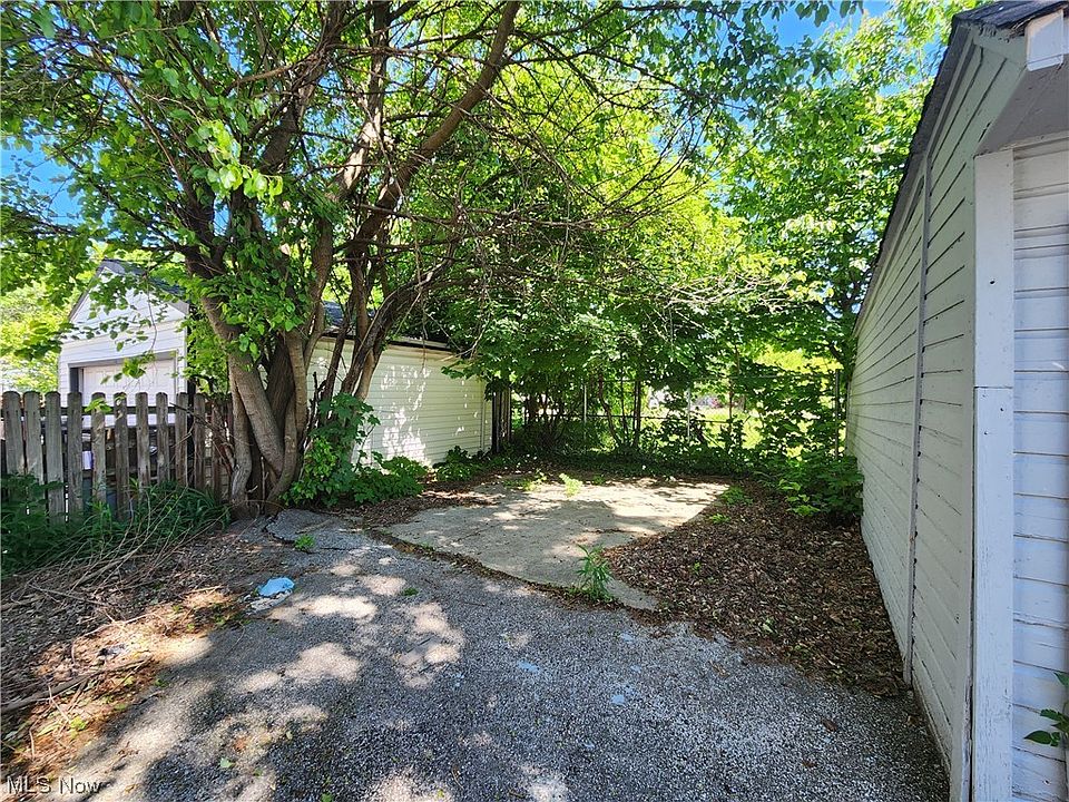 10917 Notre Dame Ave, Cleveland, OH 44104 Zillow