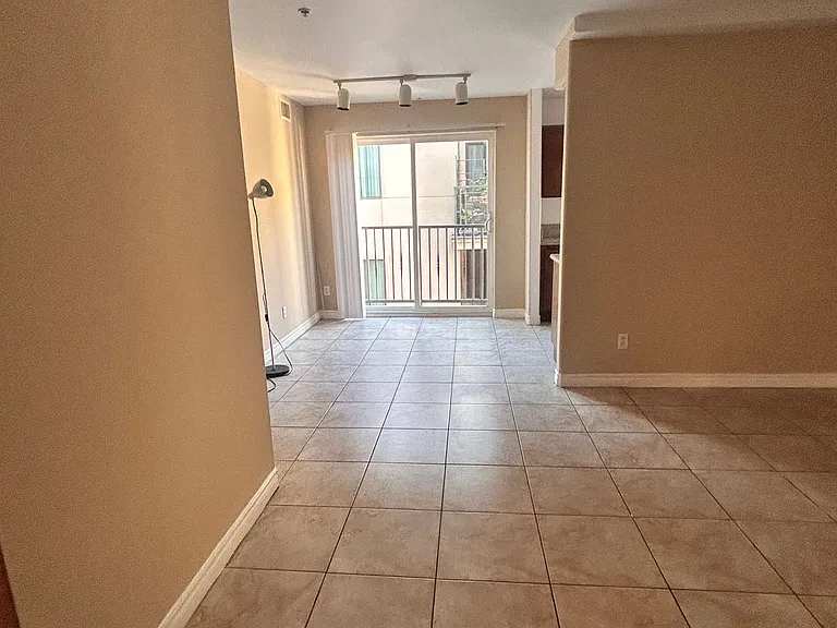 709-711 YALE ST/700 N. HILL PL LOS ANGELES, CA 90012 — Photo 18