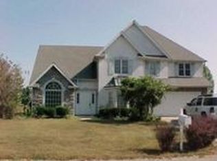 701 N Saluki Dr, Marion, IL 62959