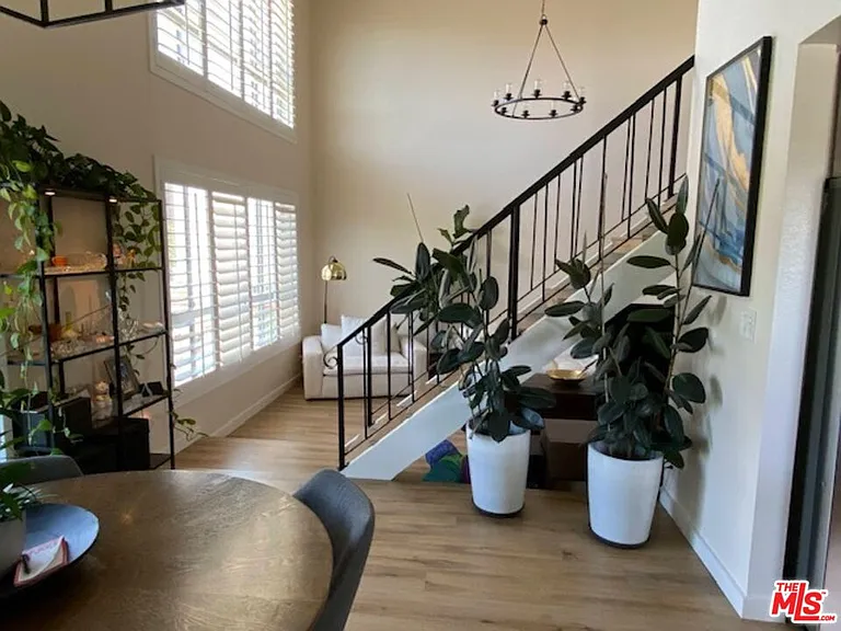 221 S Gale Dr #406 — Photo 3