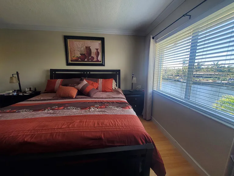 912 Pine Dr #211 — Photo 9