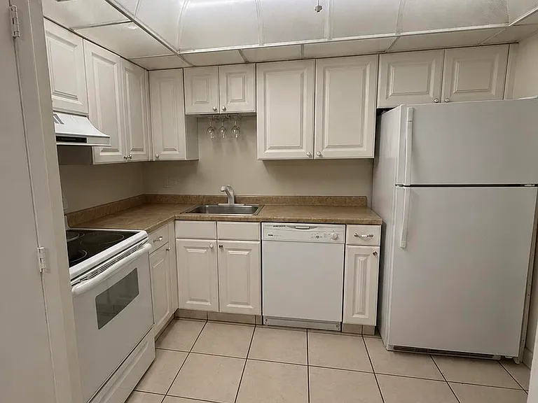 4168 Inverrary Dr #103 — Photo 3
