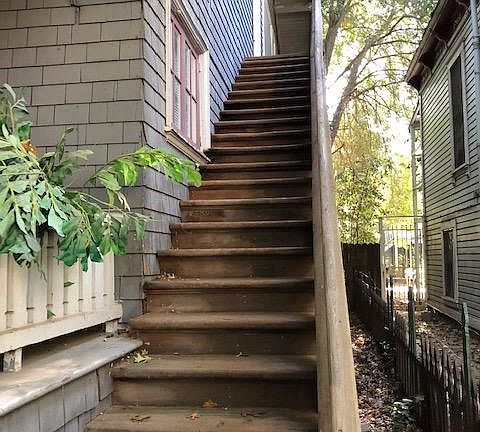 2nd image of 914 E St Unit 2