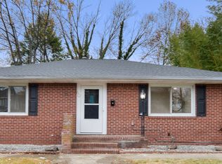 60 Poplar Ave, Hackensack, NJ 07601