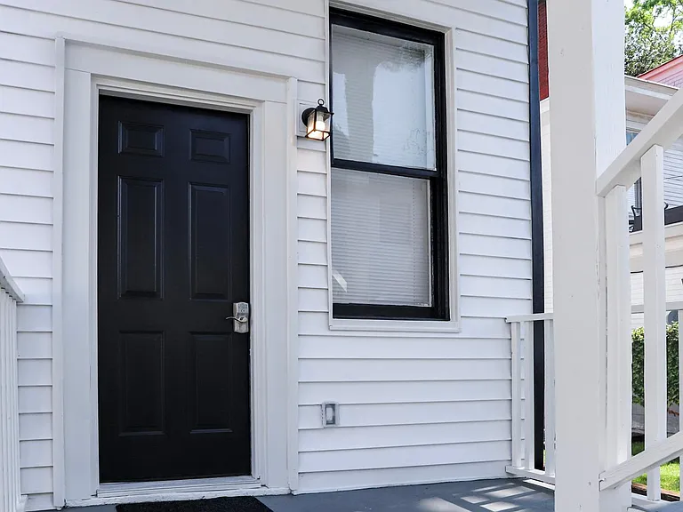 307 W 36th St #B — Photo 33