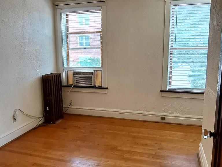 1017 Hi Pointe Pl #4 — Photo 7