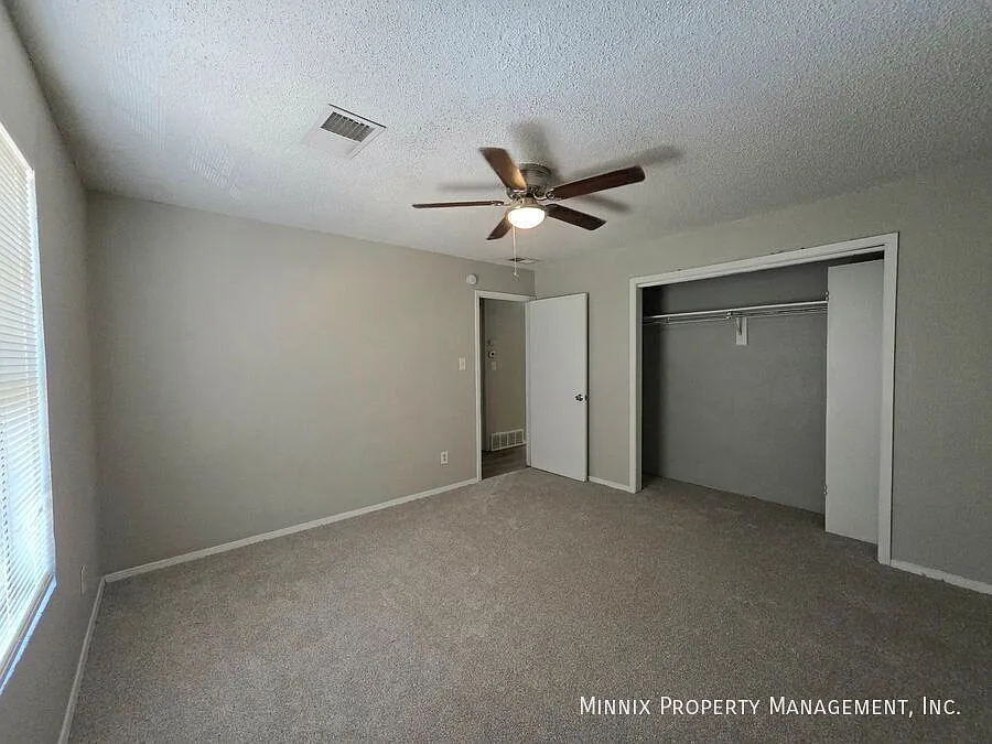 2 bedroom | 3007 W. Louisiana Ave. #11 — Photo 3