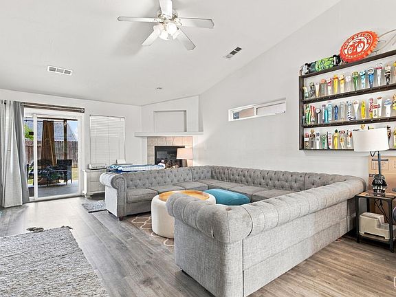3rd image of 231 Winter Meadow Way