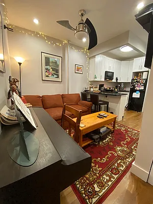 Rented by Avenues Real Estate | media 22